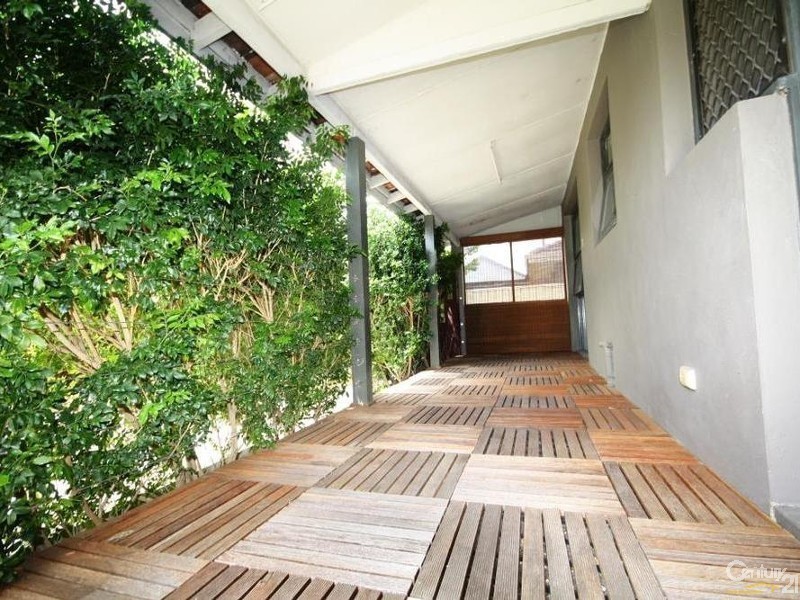 104 Valentine Avenue, Dianella WA 6059