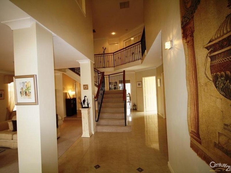 27 Macaulay Crescent, Inglewood WA 6052