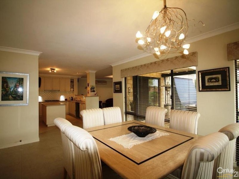 27 Macaulay Crescent, Inglewood WA 6052