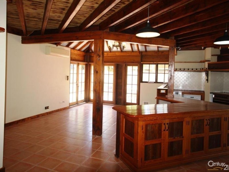 22 Macaulay Crescent, Inglewood WA 6052