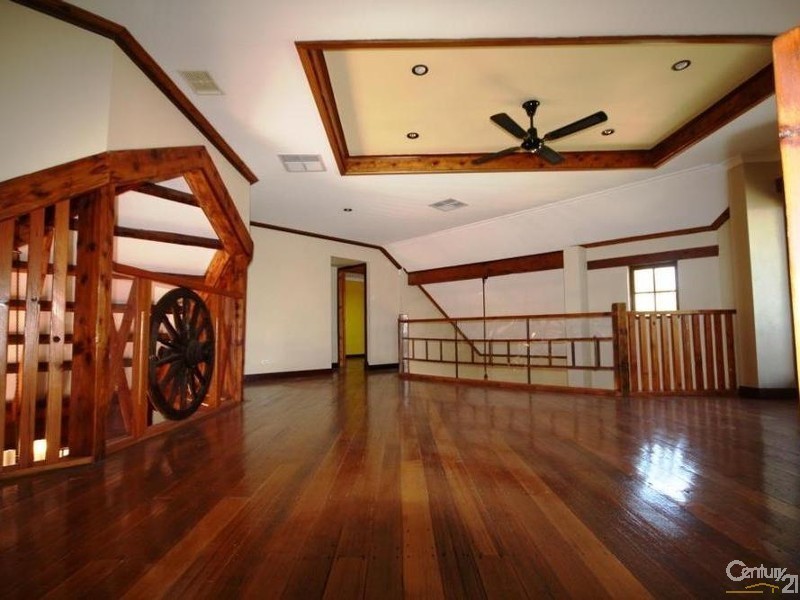 22 Macaulay Crescent, Inglewood WA 6052