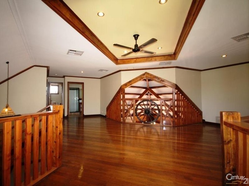 22 Macaulay Crescent, Inglewood WA 6052