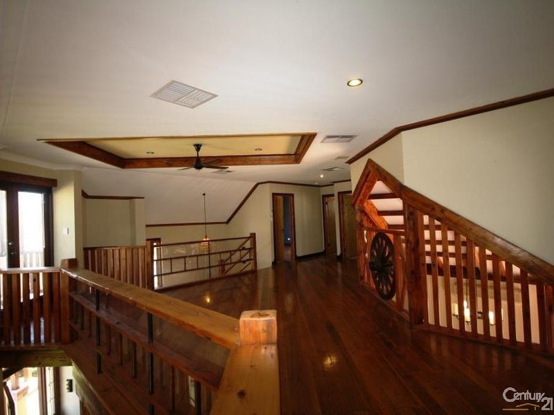 22 Macaulay Crescent, Inglewood WA 6052