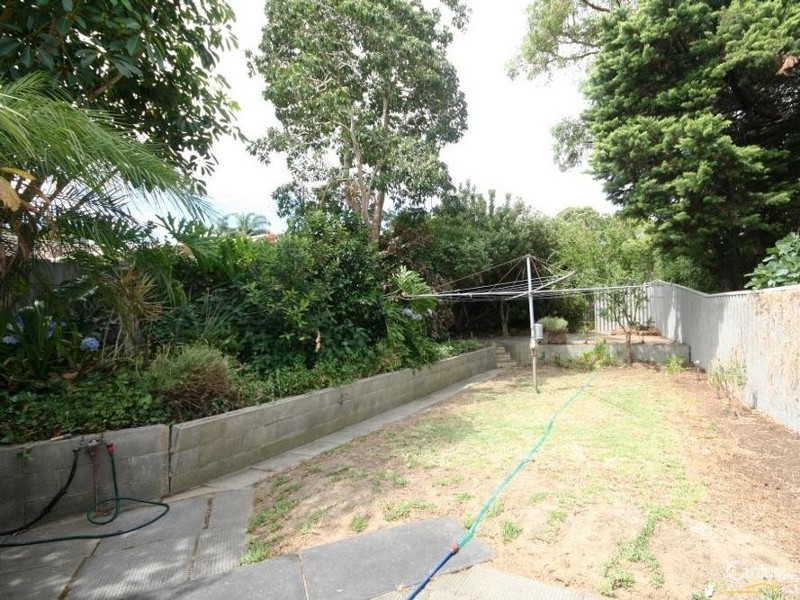 7 Selby Street, Daglish WA 6008