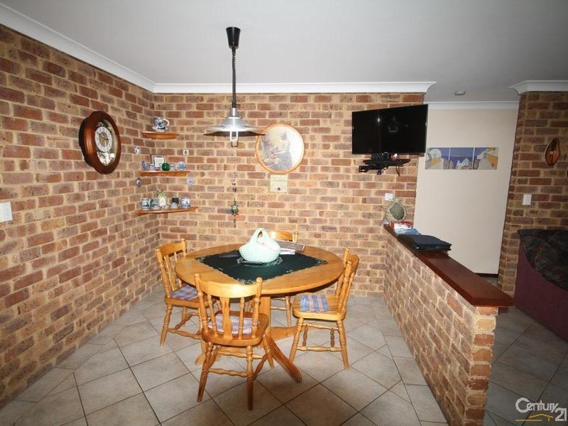 45 Pioneer Drive, Thornlie WA 6108