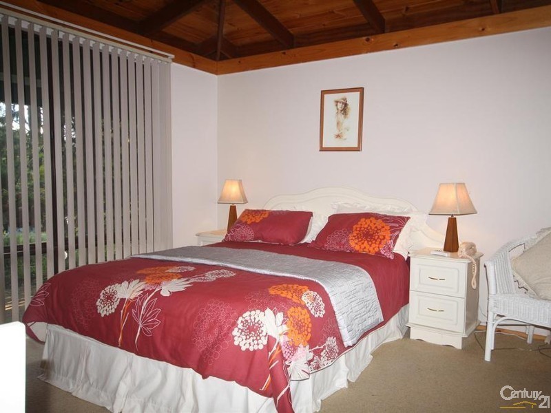 26 Kurrajong Street, Roleystone WA 6111