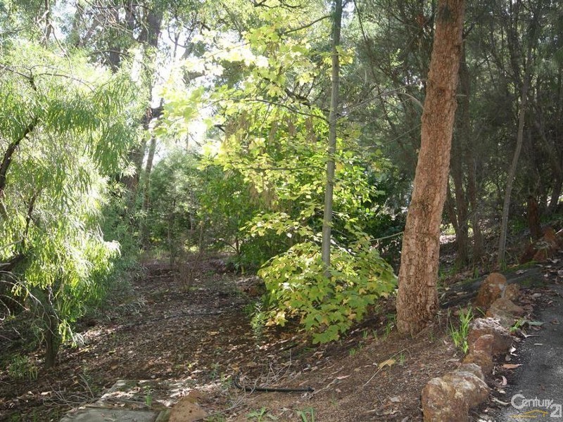 26 Kurrajong Street, Roleystone WA 6111