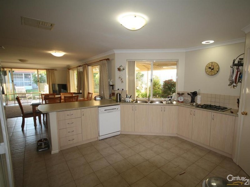 9 Osgood Way, Baldivis WA 6171