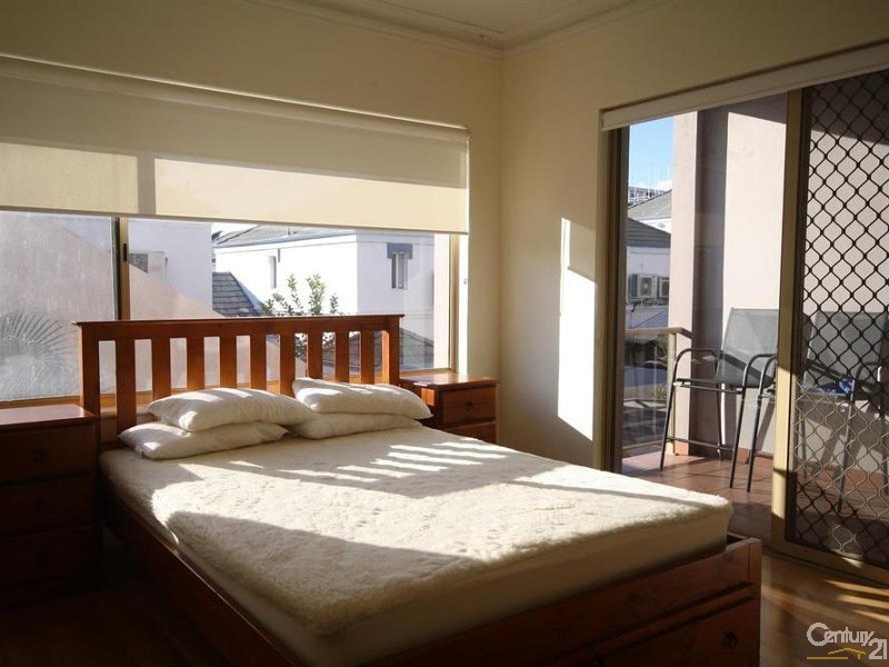 8/44 Mill Point Road, South Perth WA 6151