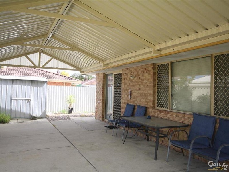 19b Nullagine Way, Gosnells WA 6110