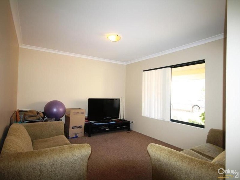4/26 – 28 Kimberley Street, Belmont WA 6104