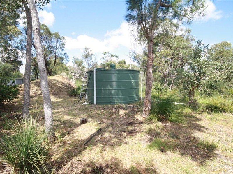 113 Lorimer Rd, Munster WA 6166