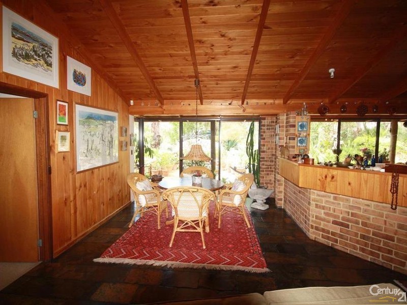 113 Lorimer Rd, Munster WA 6166