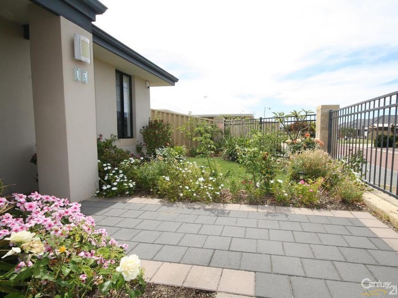 13 Kulbardi Way, Harrisdale WA 6112
