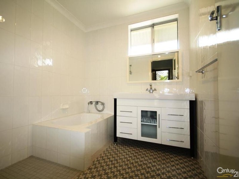 71 Stuart Street, Maylands WA 6051