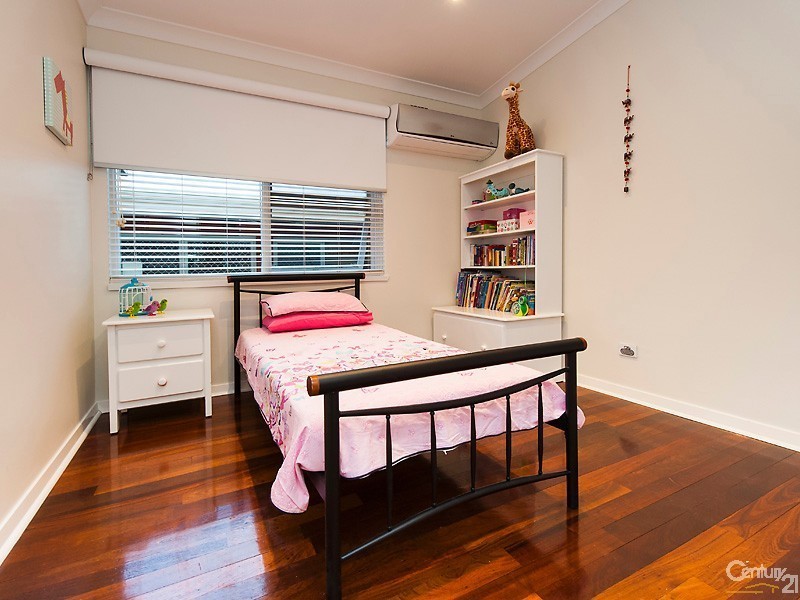 116  Arnott Street, Trigg WA 6029