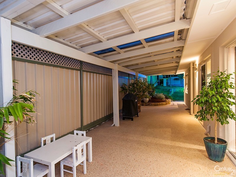 116  Arnott Street, Trigg WA 6029