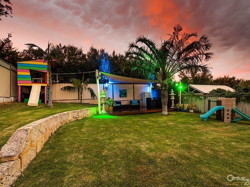 116  Arnott Street, Trigg WA 6029