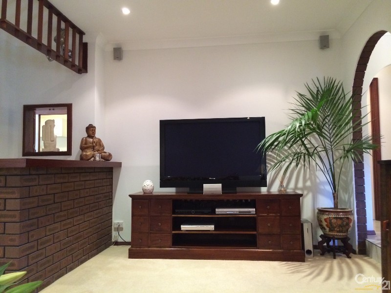 12 Nimrod Place, Hillarys WA 6025