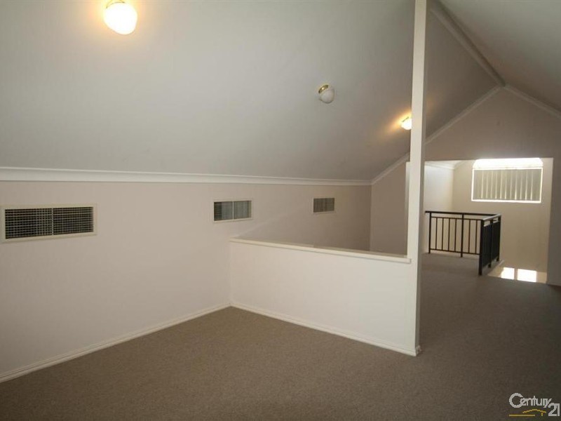 26 Macaulay Crescent, Inglewood WA 6052