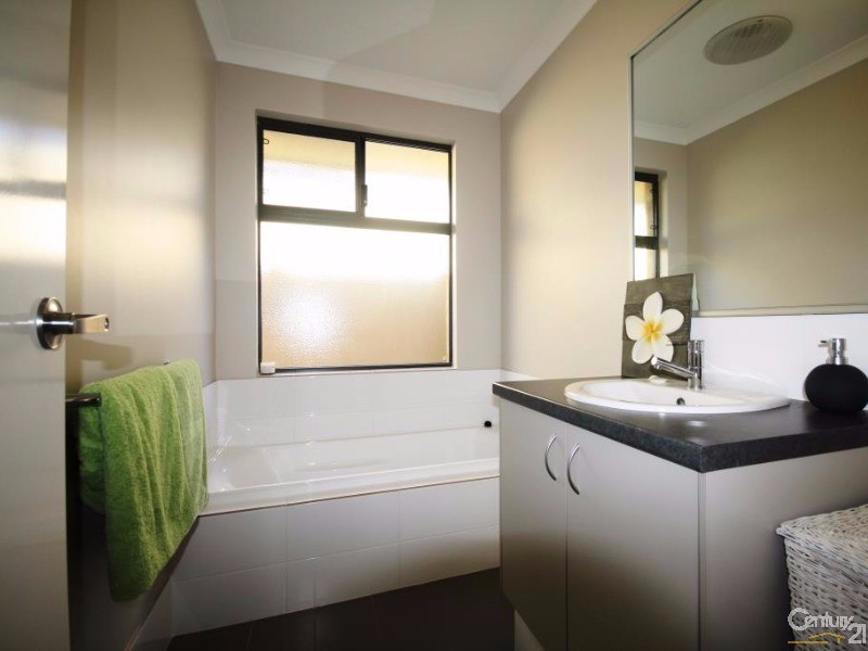 44 Halesworth Parade, Butler WA 6036