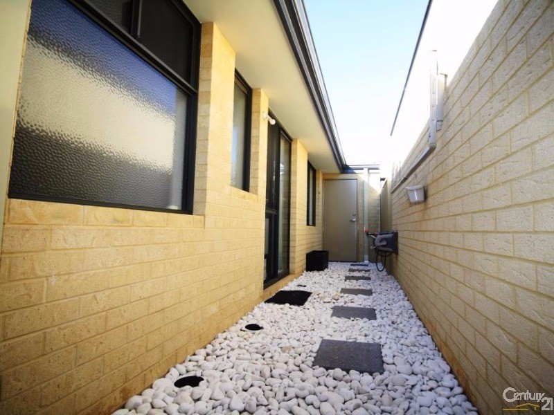 44 Halesworth Parade, Butler WA 6036