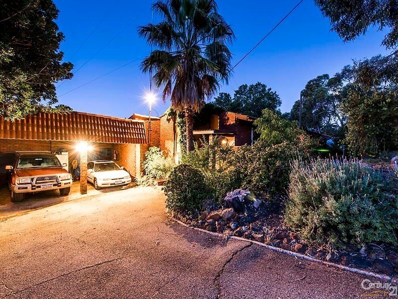 4 Kalamatta Way, Gooseberry Hill WA 6076