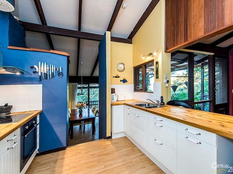 4 Kalamatta Way, Gooseberry Hill WA 6076