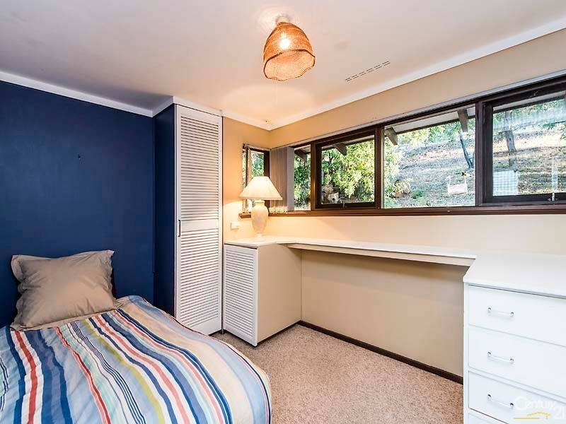 4 Kalamatta Way, Gooseberry Hill WA 6076