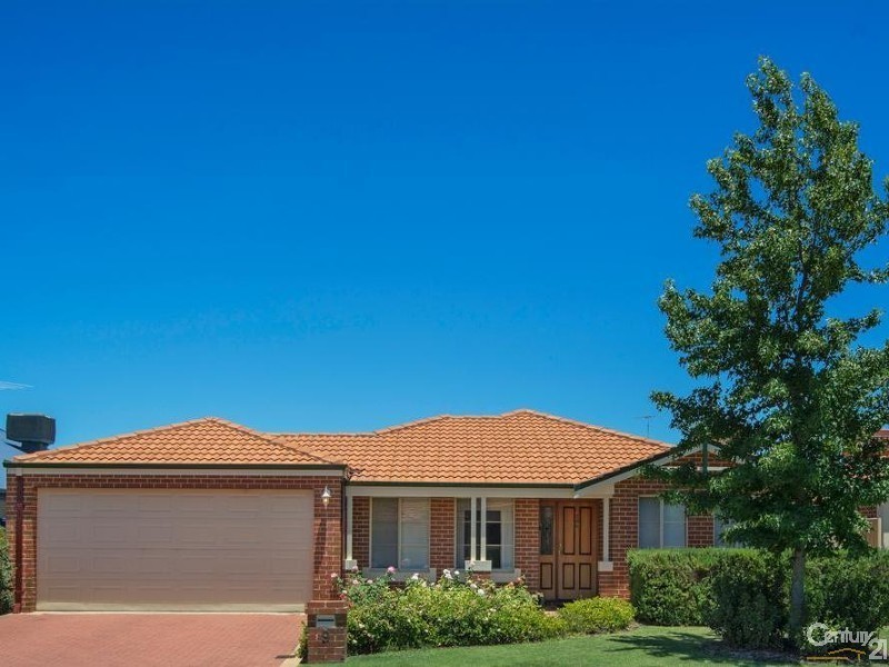 9 Limerick Crescent, Darch WA 6065