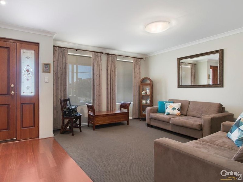 9 Limerick Crescent, Darch WA 6065