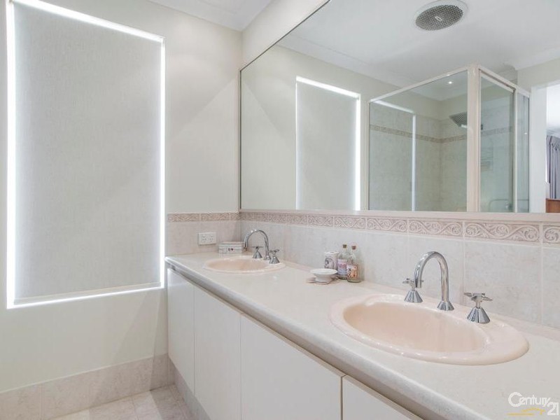 9 Limerick Crescent, Darch WA 6065