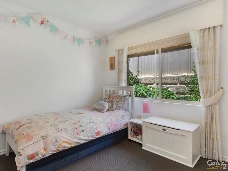 9 Limerick Crescent, Darch WA 6065