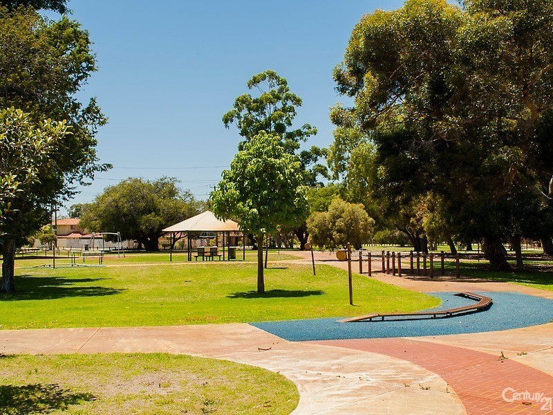 41 Yomba Street, Kewdale WA 6105