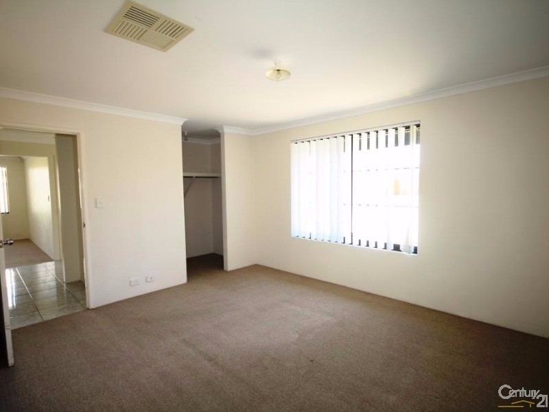 10 Antonio Circuit, Port Kennedy WA 6172