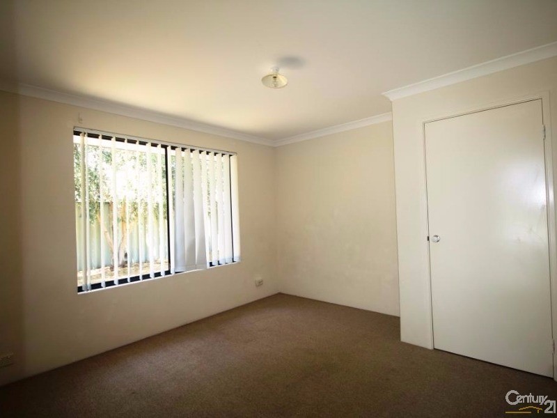 10 Antonio Circuit, Port Kennedy WA 6172