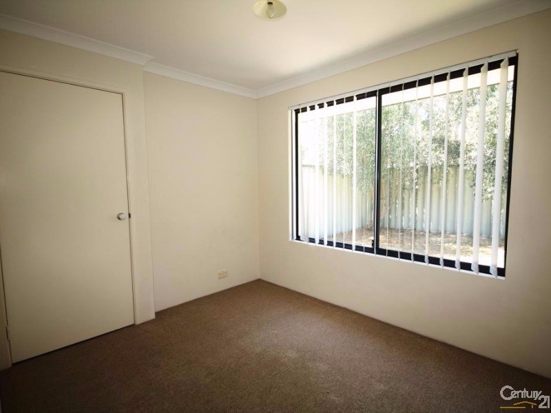 10 Antonio Circuit, Port Kennedy WA 6172