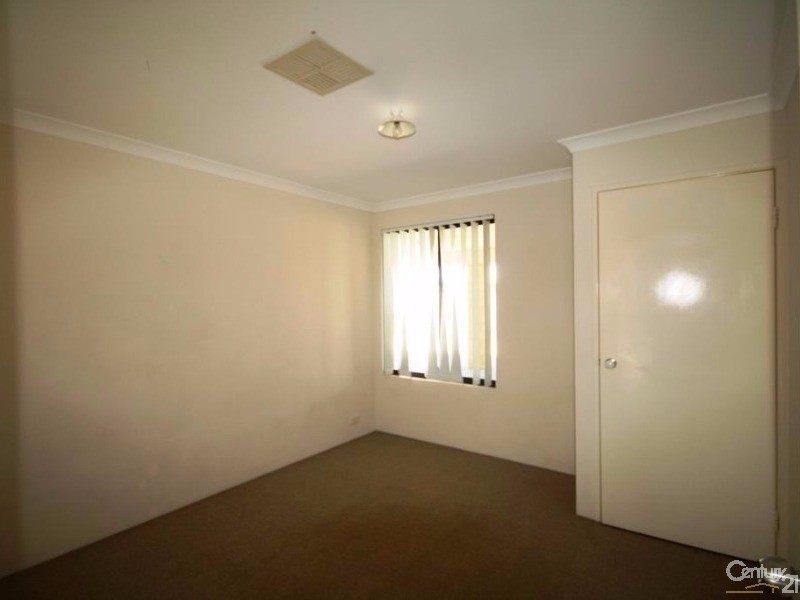 10 Antonio Circuit, Port Kennedy WA 6172