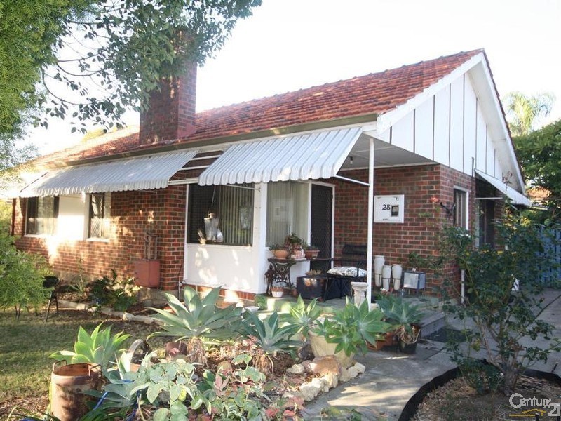 28 Simons St, Coolbellup WA 6163