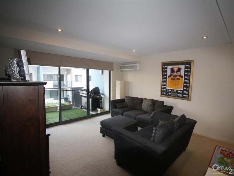 15/15 Tanunda Drive, Rivervale WA 6103