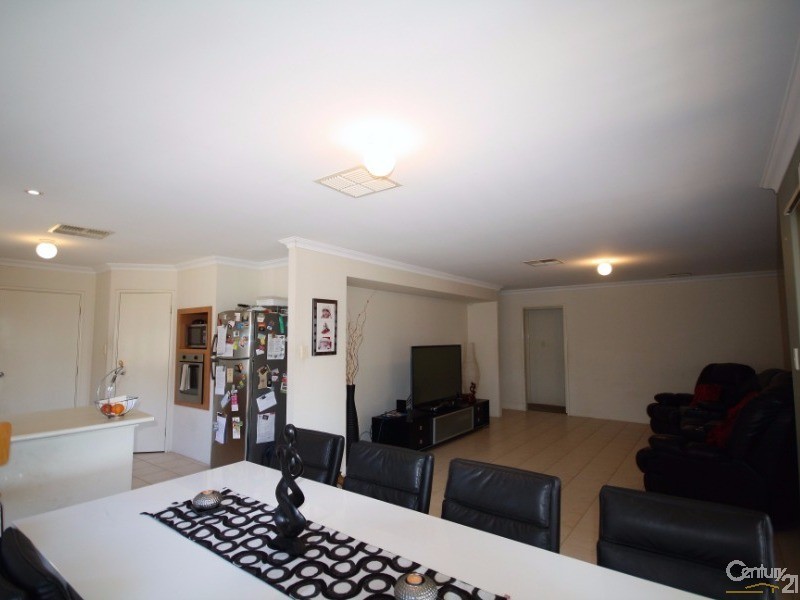 5  Thorold Avenue, Ellenbrook WA 6069