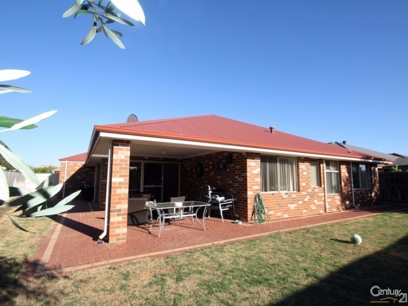 5  Thorold Avenue, Ellenbrook WA 6069