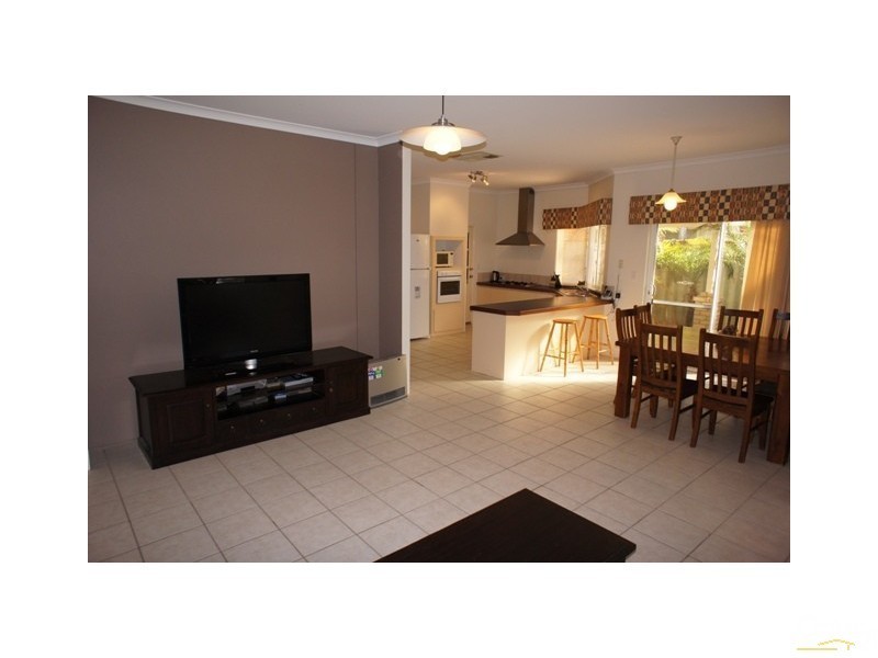 31 Alora Drive, Port Kennedy WA 6172