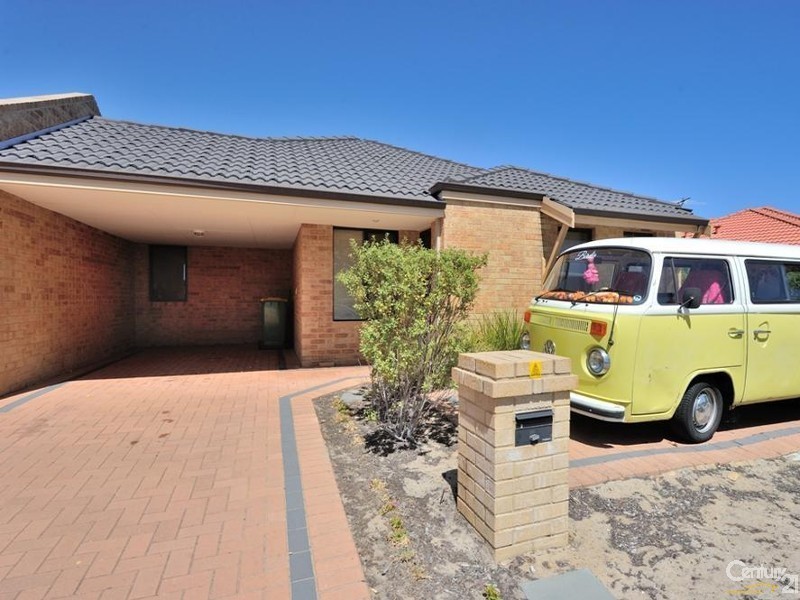 2/4 Bristol Street, Warnbro WA 6169