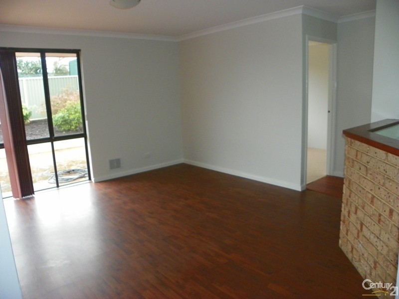 20 Riley Street, Leda WA 6170