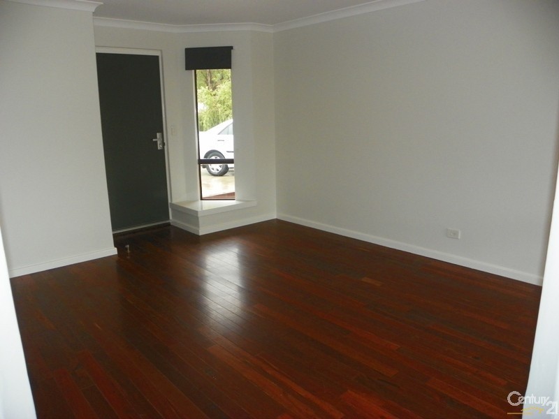 20 Riley Place, Leda WA 6170