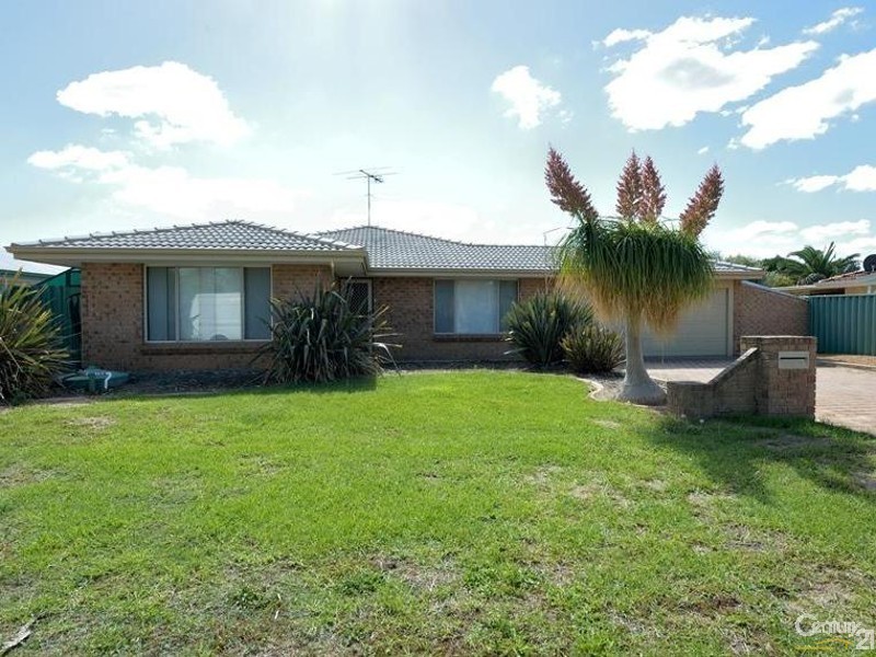 17 Requa Crescent, Warnbro WA 6169
