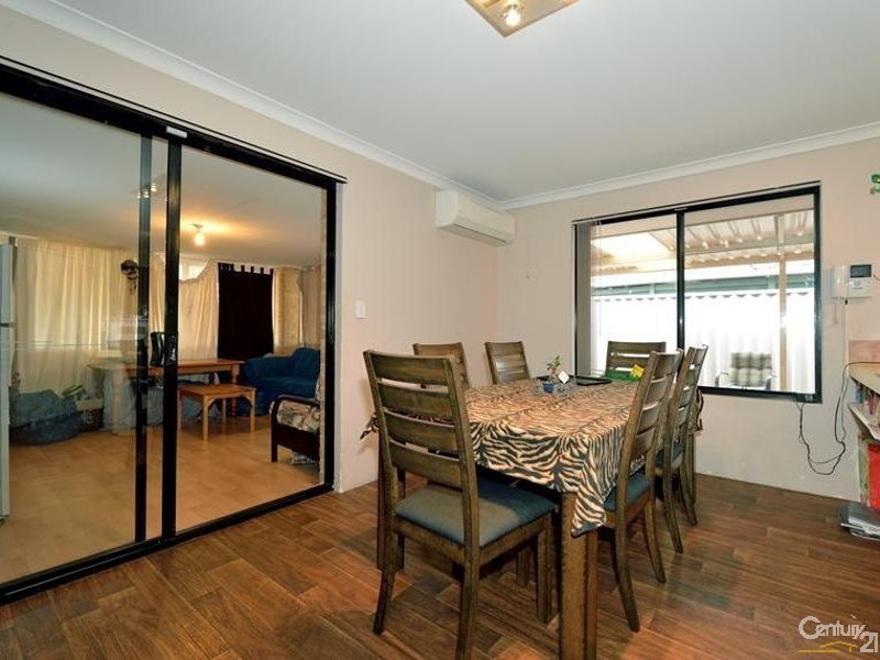 27 Silkhurst Crescent, Warnbro WA 6169