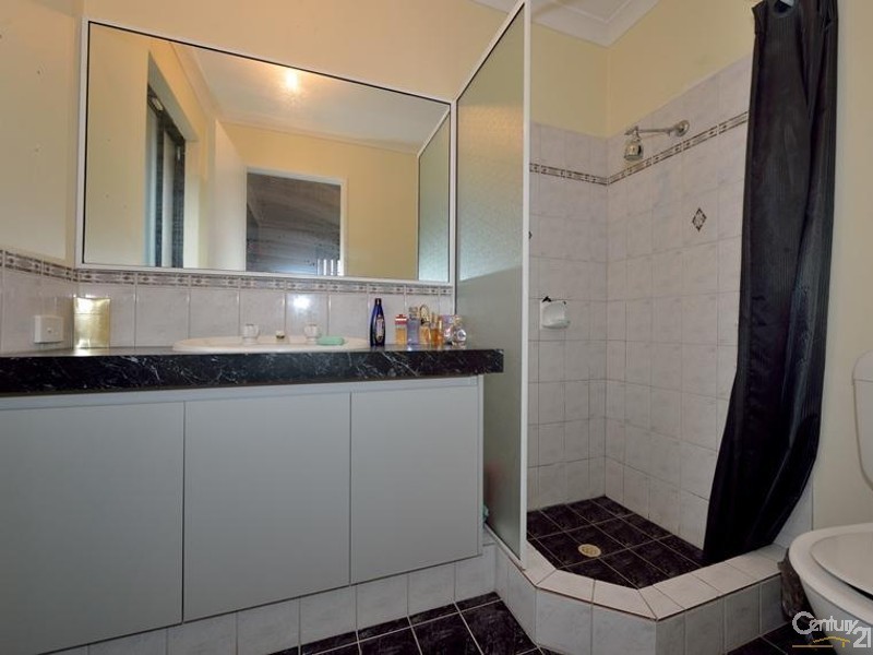 27 Silkhurst Crescent, Warnbro WA 6169