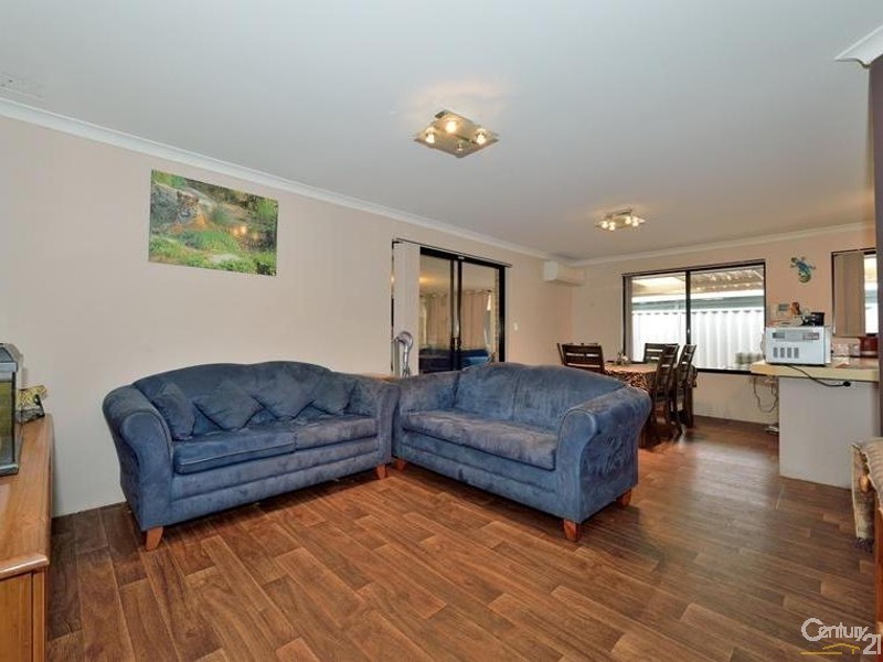 27 Silkhurst Crescent, Warnbro WA 6169